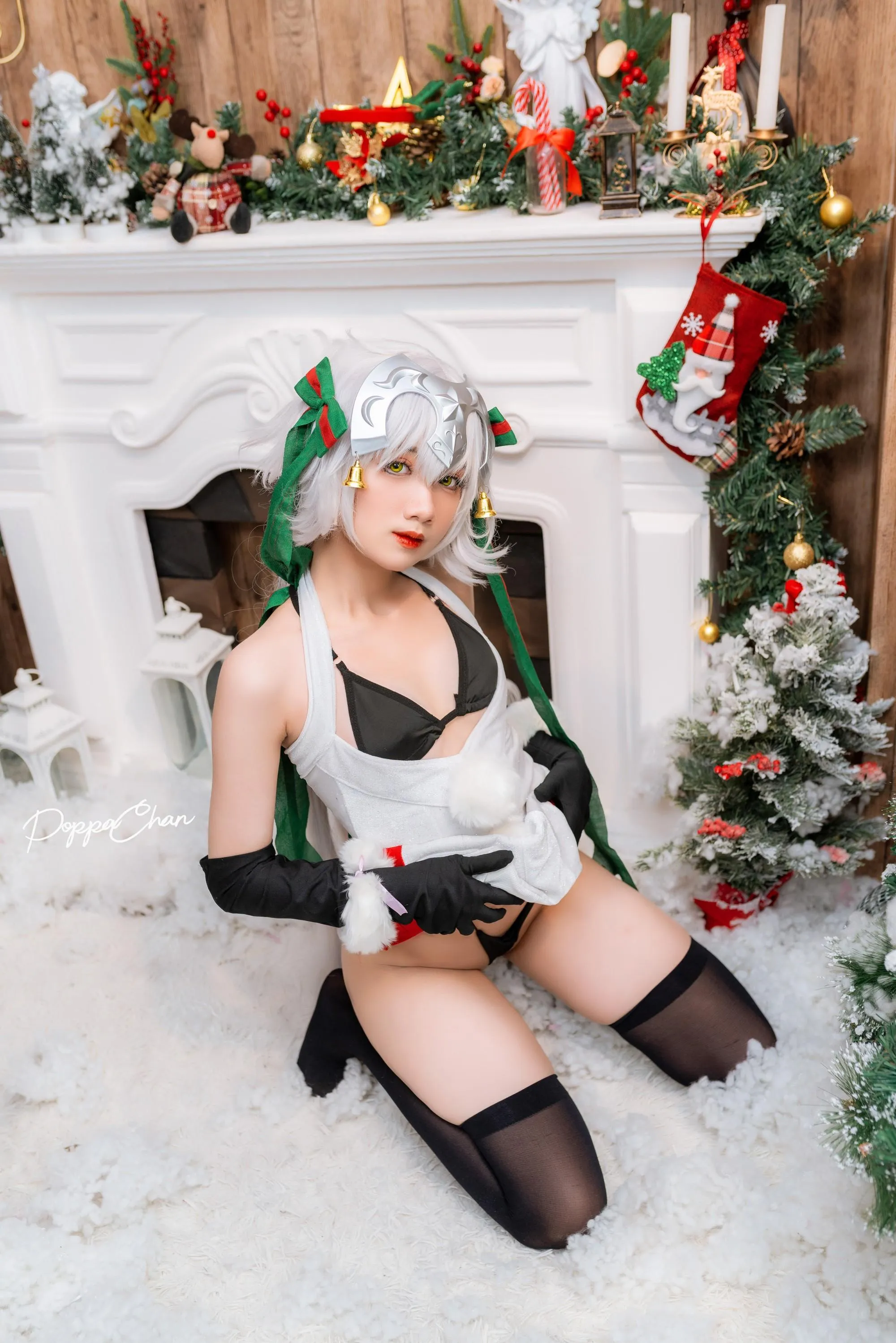 PoppaChan – NO.011 Jeanne Darc Alter Santa Lily [26P]插图3